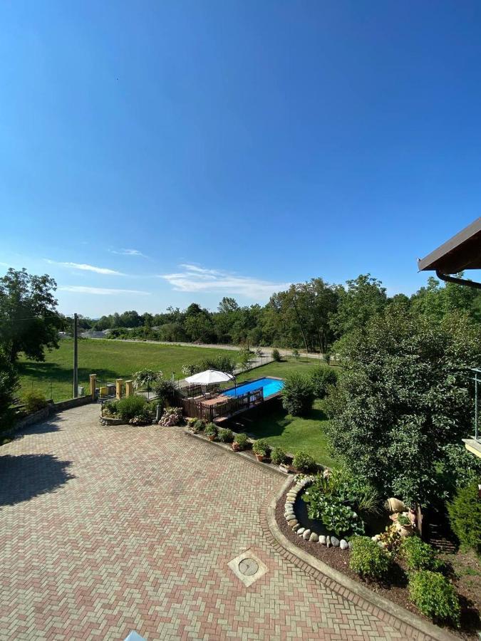 Una Casa Nel Verde 2 San Maurizio Canavese Exteriör bild